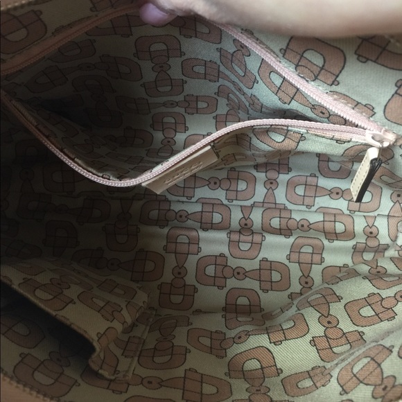 Gucci Handbag - Picture 5 of 6